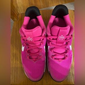 Nike girls shoes